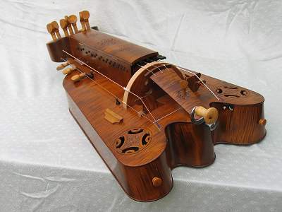 End view of custom Hurdy Gurdy by Chris Allen and Sabina Kormylo